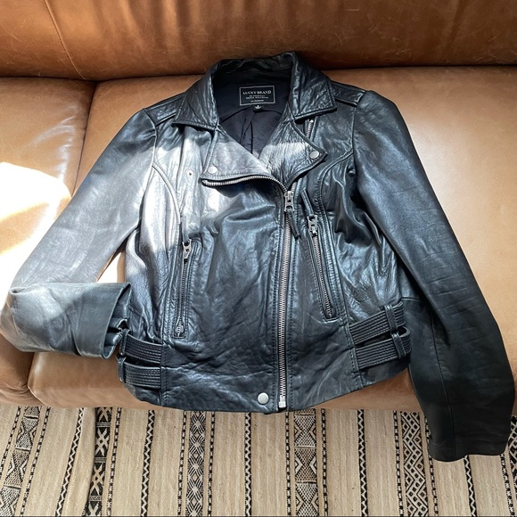 Lucky Brand Moto black leather jacket damaged sleeve fall winter layering - Picture 4 of 16